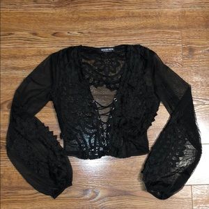 Lace long sleeve crop top